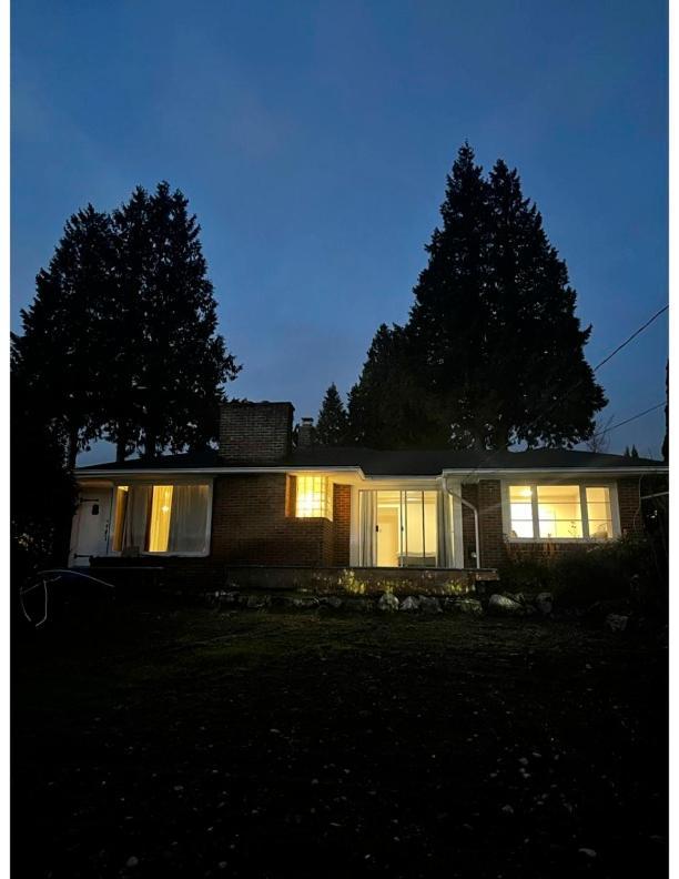 Home In West Vancouver Exteriör bild